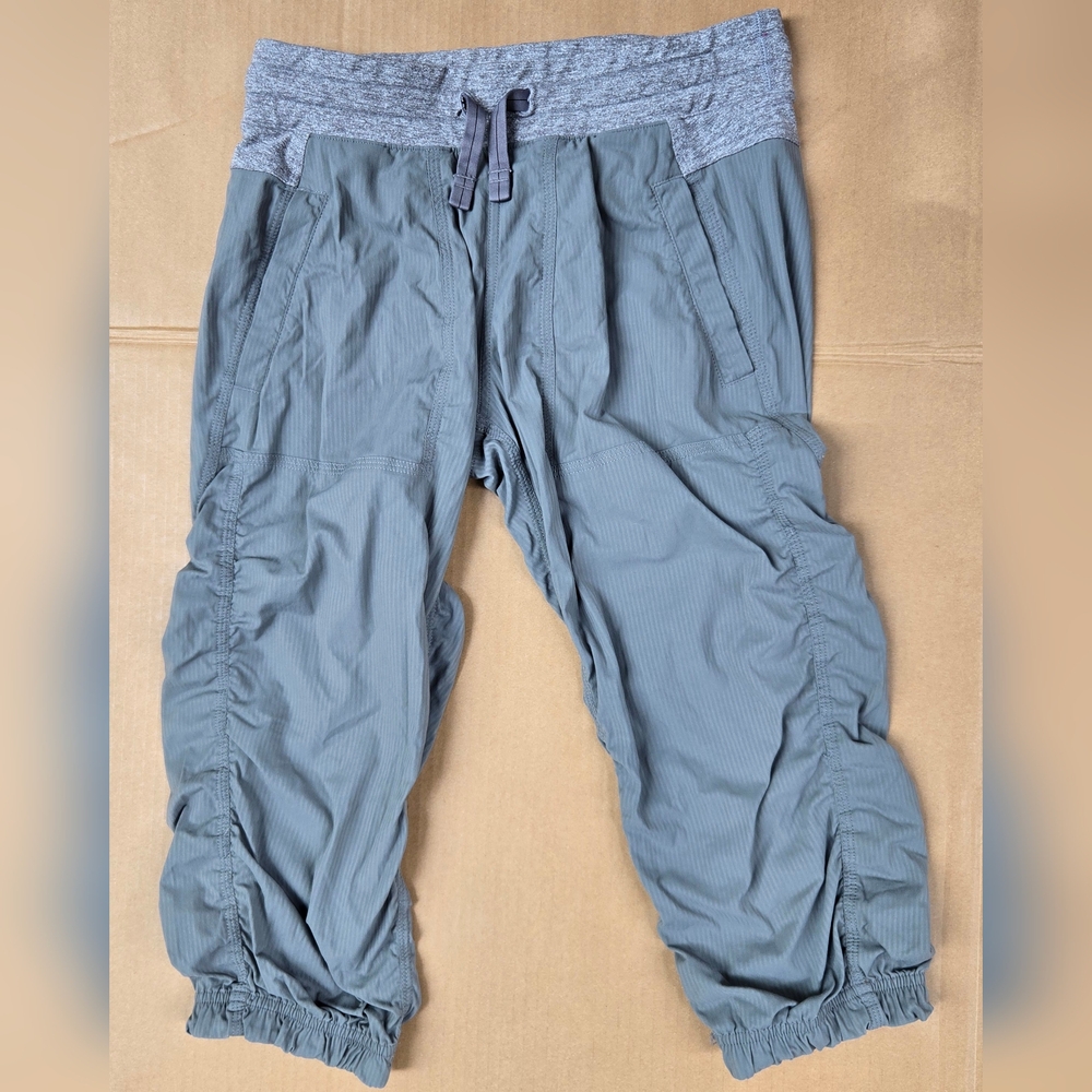 Ivivva By Lululemon Live To Move Dance Studio Pants Girls Sze 14 Crop CAPRI GRAY